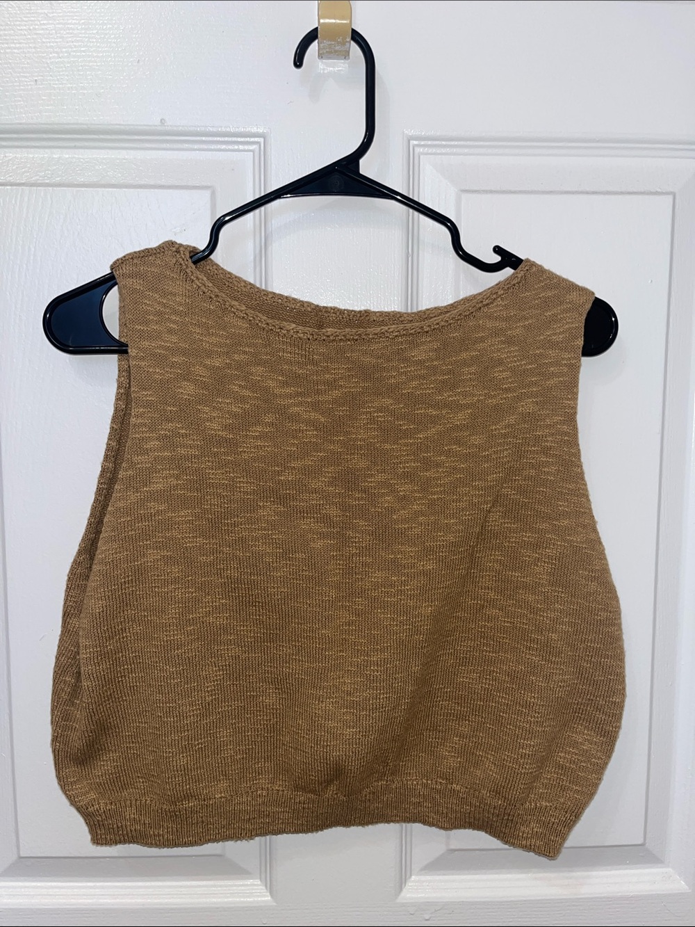 Commense Sleeveless Knit Crop Tank - Brown